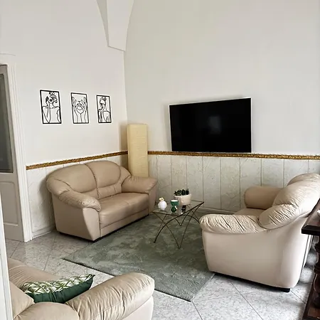 Dimora Don Pompeo * Taviano (Lecce)